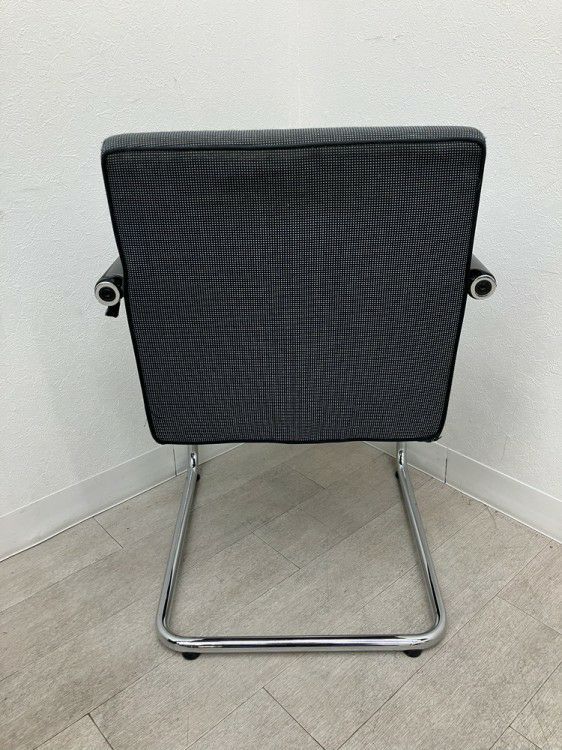 Vitra（ヴィトラ）Visasoft(ビザソフト)シリーズ ミーティングチェア 商品画像4