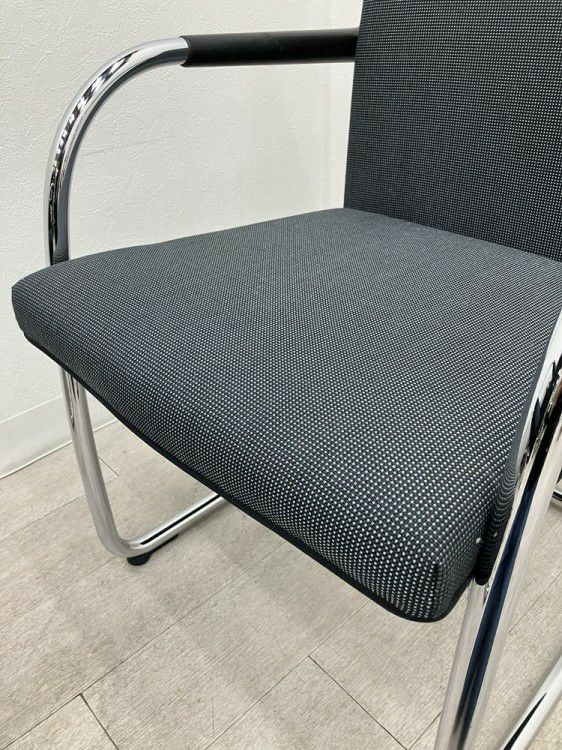 Vitra（ヴィトラ）Visasoft(ビザソフト)シリーズ ミーティングチェア 商品画像10