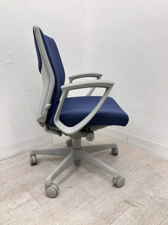 オカムラESCUDO(エスクード)チェア 固定肘付エスクードチェア 商品画像6