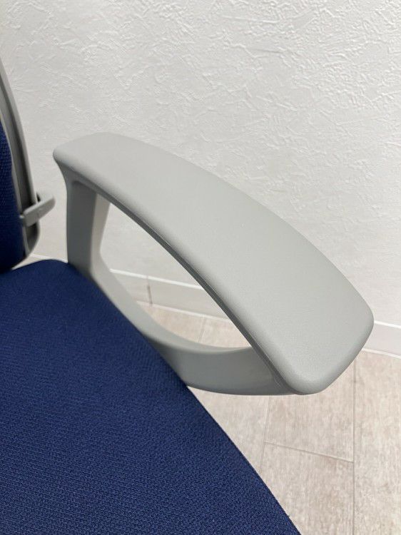 オカムラESCUDO(エスクード)チェア 固定肘付エスクードチェア 商品画像15