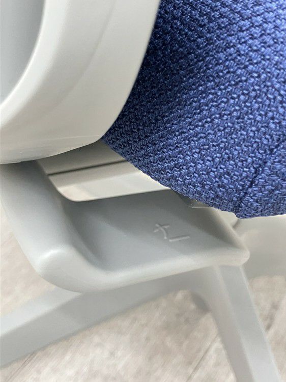 オカムラESCUDO(エスクード)チェア 固定肘付エスクードチェア 商品画像19