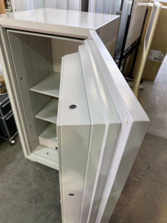 コクヨ耐火金庫 商品画像8