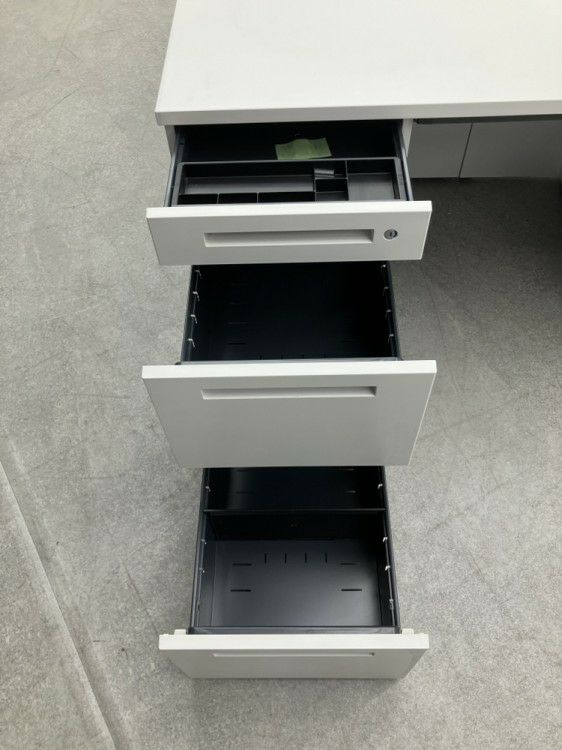 イトーキCZRシリーズ 5人用デスクセット 商品画像5