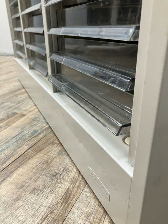 オカムラ42シリーズ 天板付A4クリアケース書庫 商品画像5