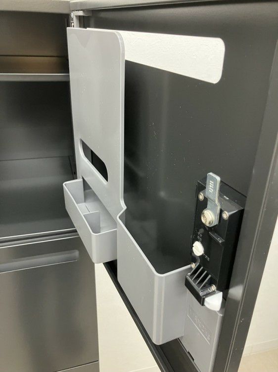 ウチダ（内田洋行）エルレージシリーズ 8人用パーソナルロッカー 商品画像8