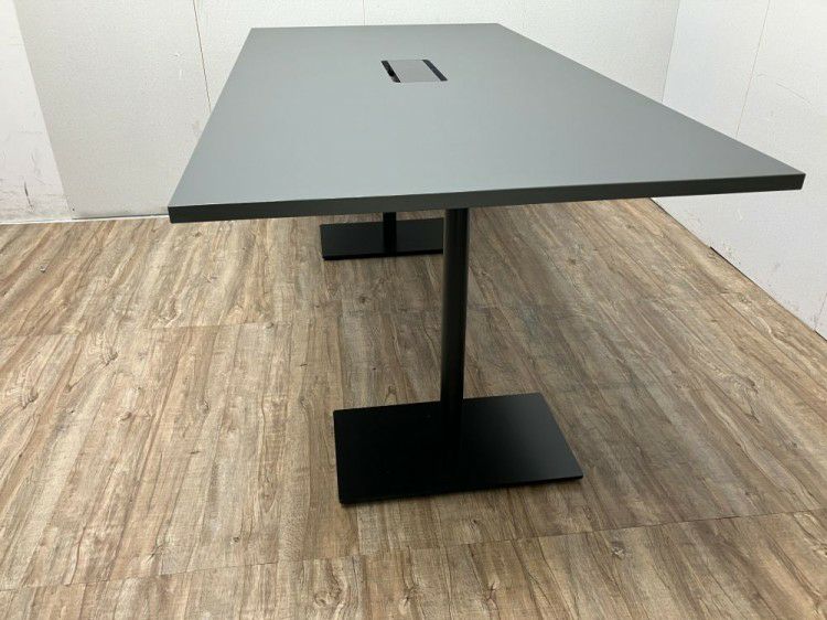 ウチダ（内田洋行）ニュートシリーズ 1800ミーティングテーブル 商品画像4