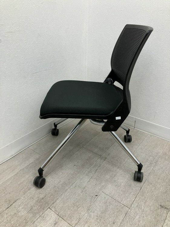 オカムラクリールシリーズ ネスティングチェア 商品画像5