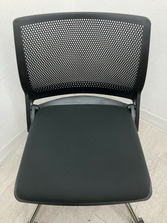 オカムラクリールシリーズ ネスティングチェア 商品画像6