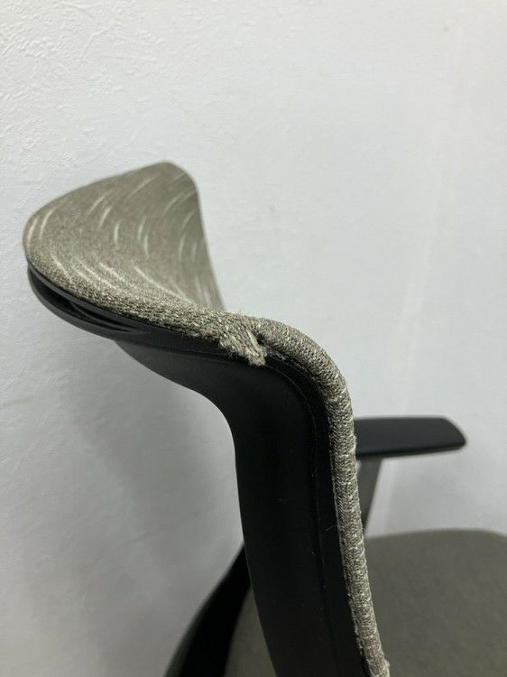 コクヨBezel(ベゼル)チェア 固定肘付ベゼルチェア 商品画像4