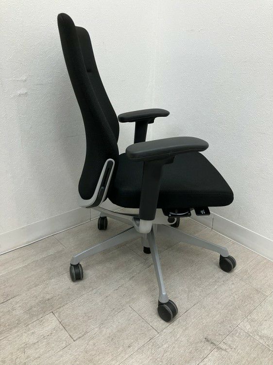 オカムラChoral（コーラル）チェア 可動肘付コーラルチェア 商品画像3