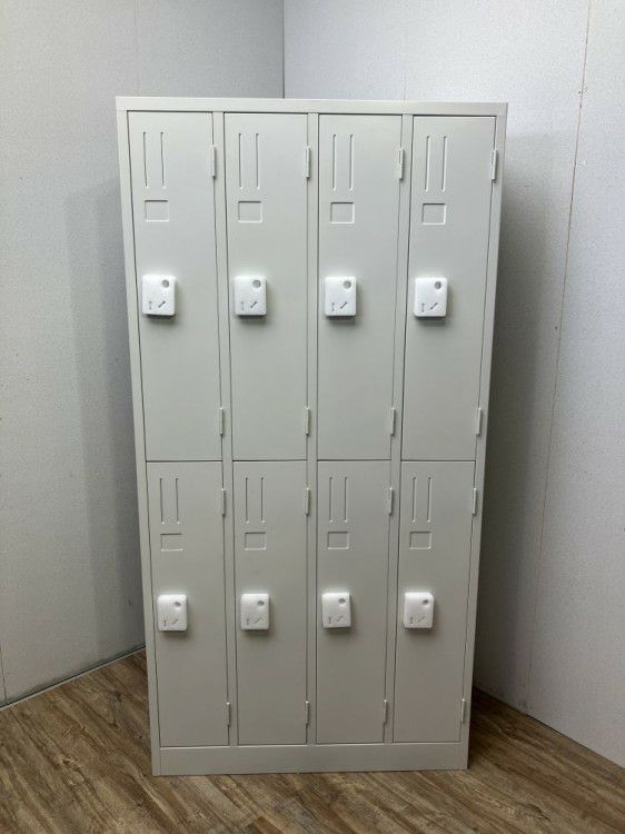 ダイヤル式8人用ロッカー 商品画像1