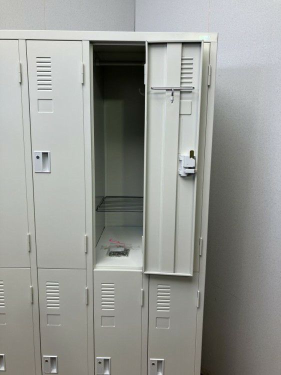 8人用ロッカー 商品画像3