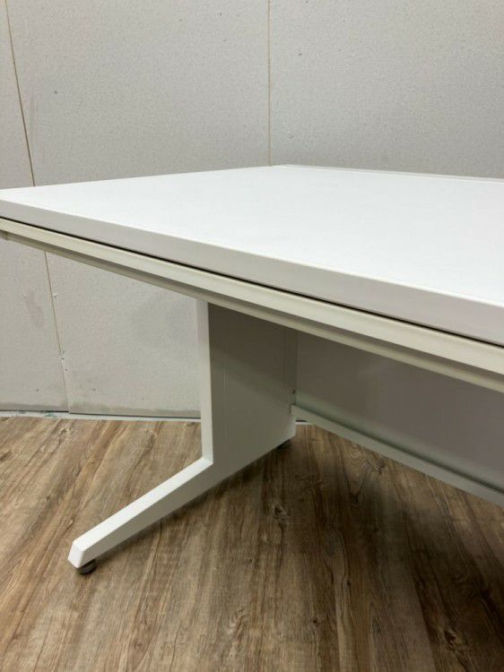 オカムラADVANCE（アドバンス）シリーズ 1200片袖デスク 商品画像8