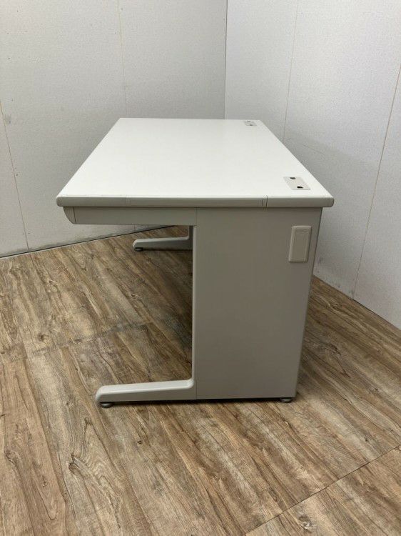 オカムラSDシリーズ 1200平デスク 商品画像4