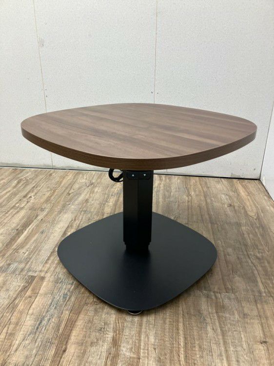 solo3シリーズ 電動昇降式テーブル 商品画像2