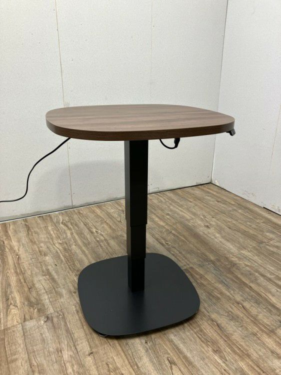 solo3シリーズ 電動昇降式テーブル 商品画像3