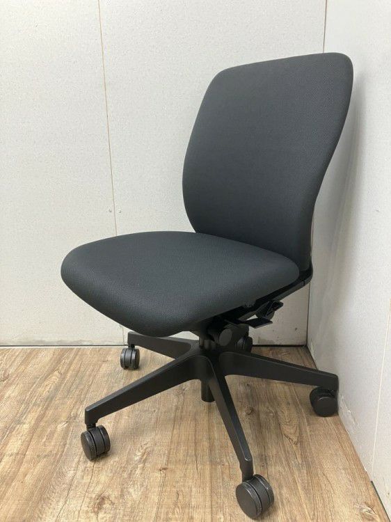 アイリスチトセ スタッキングチェア4脚セット | 無限堂ネットショップ