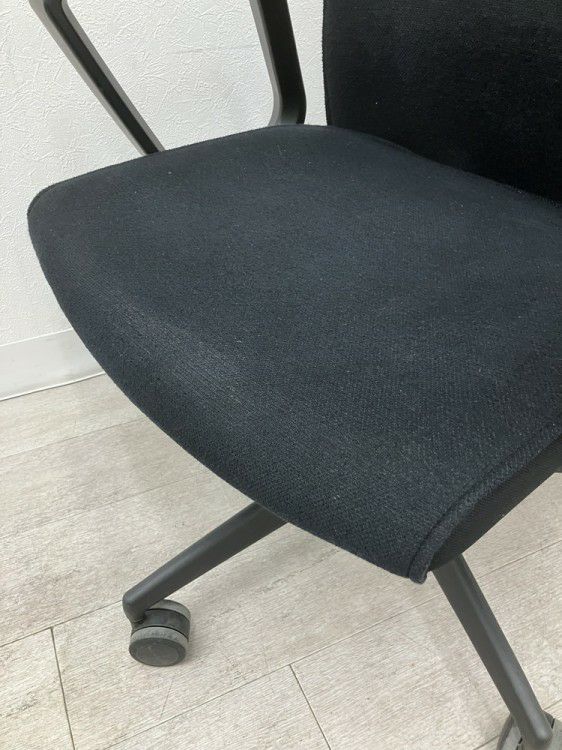 コクヨPUNTO(プント)チェア 固定肘付プントチェア 商品画像8