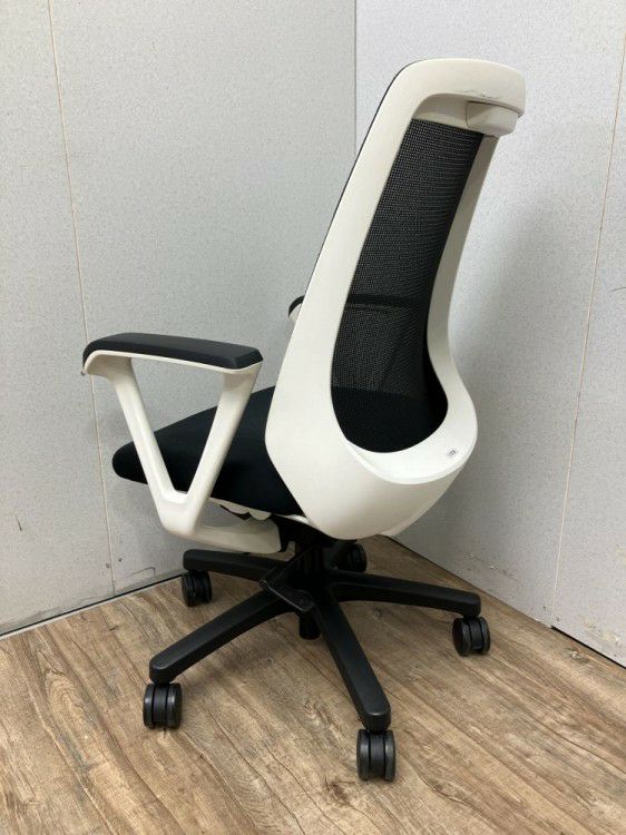 イトーキnona(ノナ)シリーズ 固定肘付ノナチェア 商品画像6