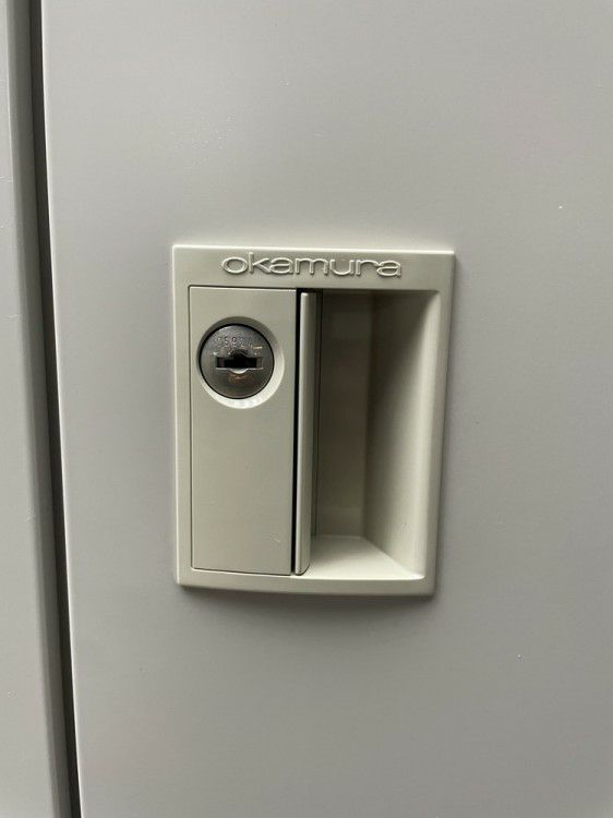 オカムラKZ-Ⅱシリーズ 9人用ロッカー 商品画像6