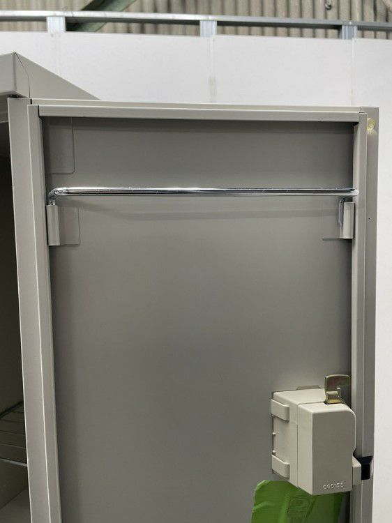 オカムラKZ-Ⅱシリーズ 9人用ロッカー 商品画像12