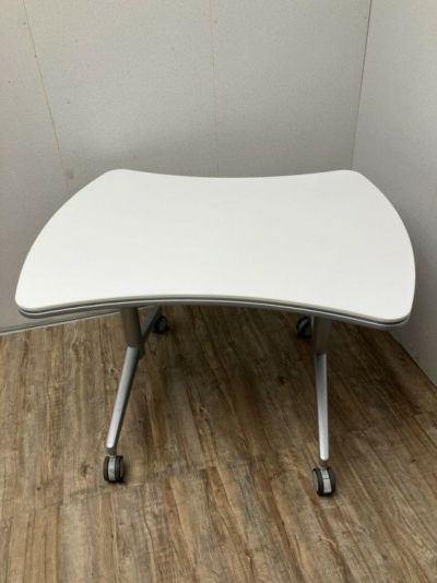 コクヨアットラボシリーズ 1060サイドスタックテーブル 商品画像1