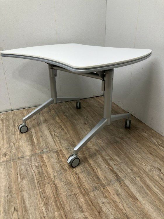 コクヨアットラボシリーズ 1060サイドスタックテーブル 商品画像2