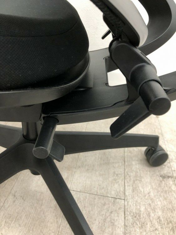 コクヨ Duora2(デュオラ2)チェア 可動肘付デュオラ2チェア 商品画像18