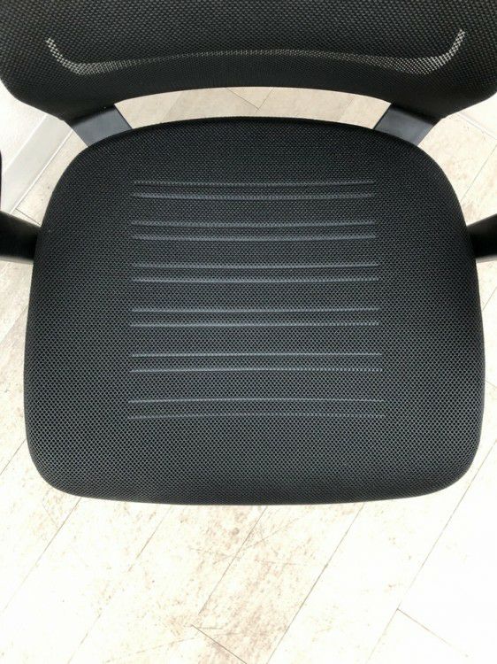 コクヨAIRFORT2(エアフォート2)シリーズ 可動肘付エアフォート2チェア 商品画像7