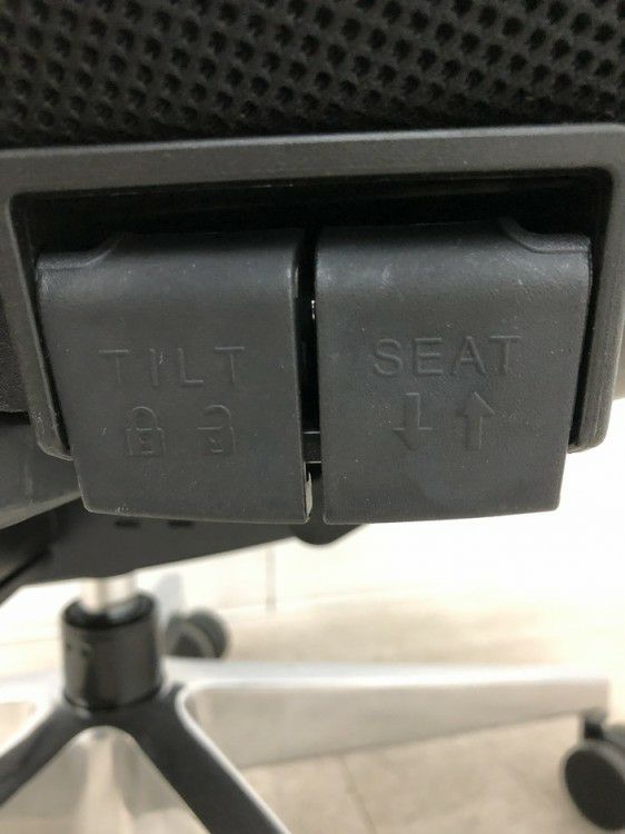 コクヨAIRFORT2(エアフォート2)シリーズ 可動肘付エアフォート2チェア 商品画像20