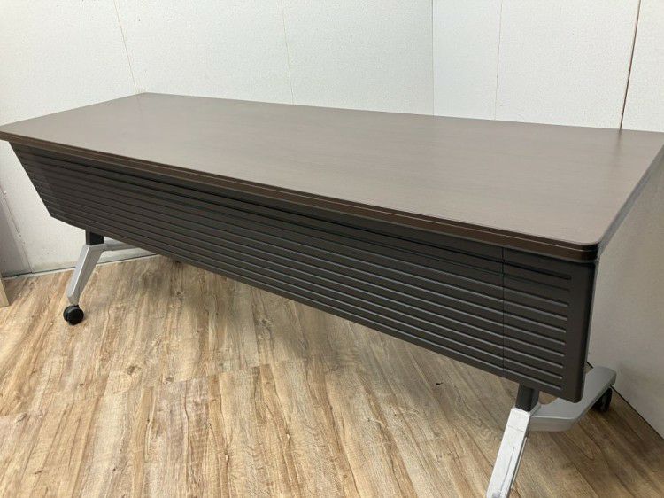 コクヨ1800サイドスタックテーブル 商品画像2