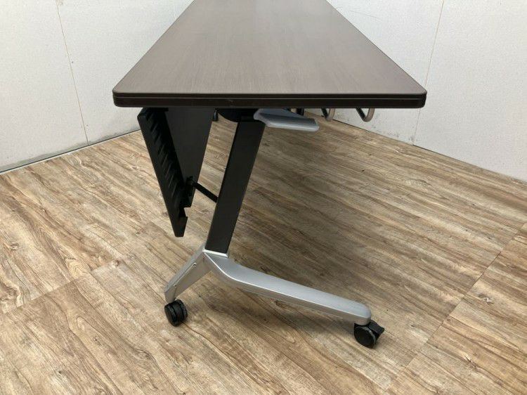 コクヨ1800サイドスタックテーブル 商品画像4