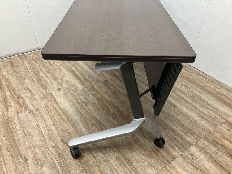 コクヨ1800サイドスタックテーブル 商品画像5