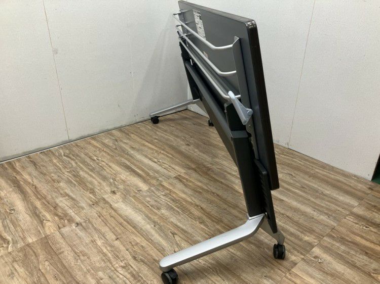 コクヨ1800サイドスタックテーブル 商品画像9