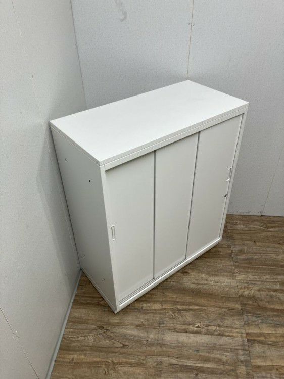 イトーキシンラインシリーズ 天板付き3扉スライド書庫 商品画像3