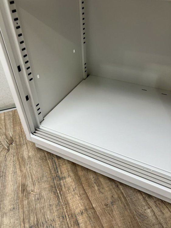 イトーキシンラインシリーズ 天板付き3扉スライド書庫 商品画像8