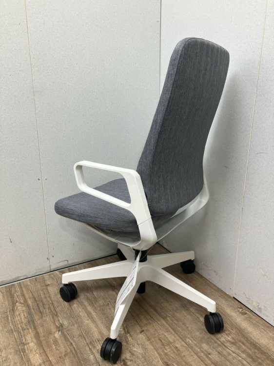 イトーキ肘付きレヴィチェア 商品画像6