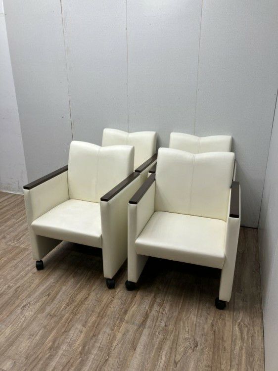 イトーキ応接会議チェア4脚セット 商品画像1