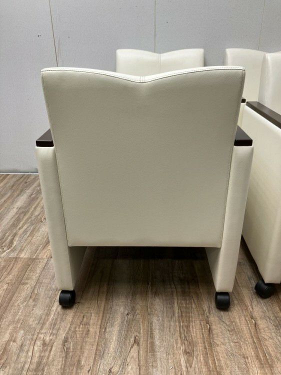 イトーキ応接会議チェア4脚セット 商品画像4