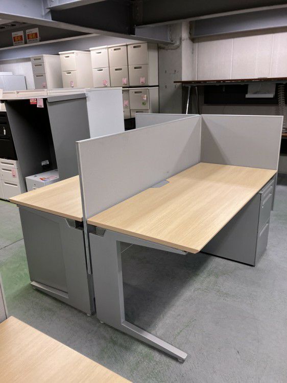 オカムラPro Unit(プロユニット)シリーズ 1600平デスク2台セット 商品画像1