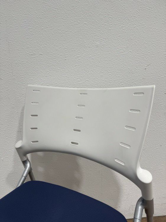 イトーキマノス(MANOSS)シリーズ ネスティングチェア 商品画像4