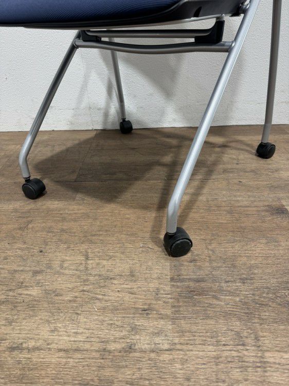 イトーキマノス(MANOSS)シリーズ ネスティングチェア 商品画像6