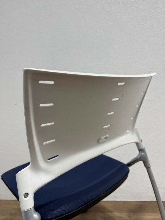 イトーキマノス(MANOSS)シリーズ ネスティングチェア 商品画像7