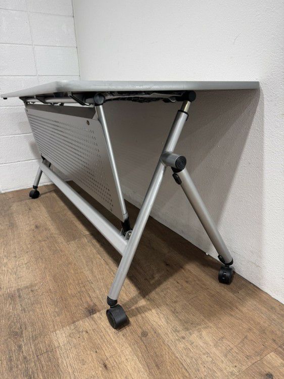 イトーキNX(エヌエックス)シリーズ 平行スタックテーブル 商品画像4