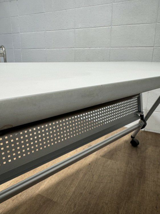 イトーキNX(エヌエックス)シリーズ 平行スタックテーブル 商品画像12