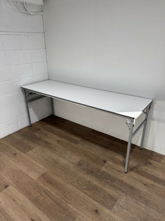 コクヨKT-220シリーズ 折畳会議テーブル 商品画像1