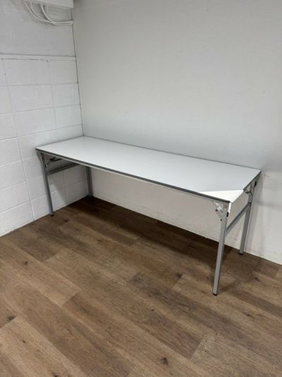 コクヨKT-220シリーズ 折畳会議テーブル 商品画像1