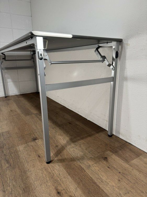 コクヨKT-220シリーズ 折畳会議テーブル 商品画像4