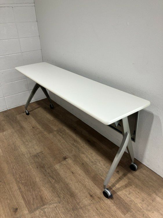 ウチダ（内田洋行）平行スタックテーブル 商品画像2