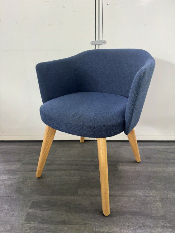 コクヨCOODE（コーデ）シリーズ ミーティングチェア2脚セット 商品画像2